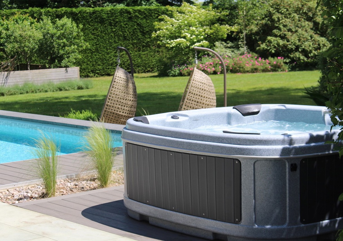 tips to enjoy your hot tub this summer